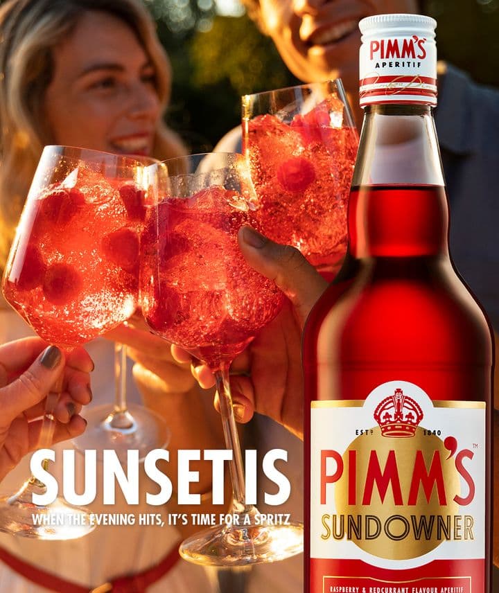 Pimms sundowner bottle and serve